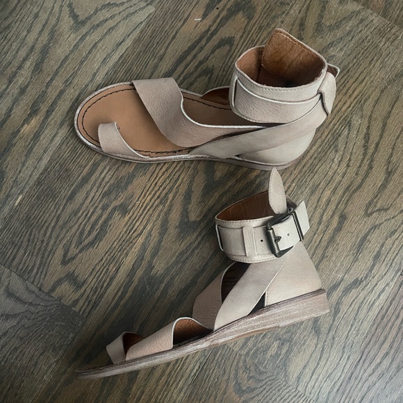 Free People Vale Boot Sandals - Picture 3 of 6